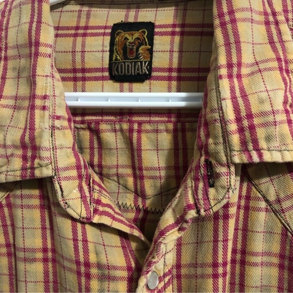 Upcycled “Mama Bear” cropped, distressed flannel. - Picture 5 of 6